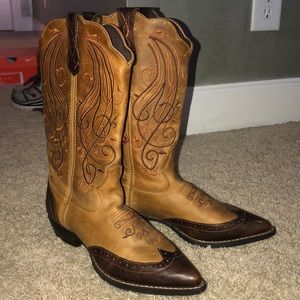 Brand new Durango patterned cowgirl boots